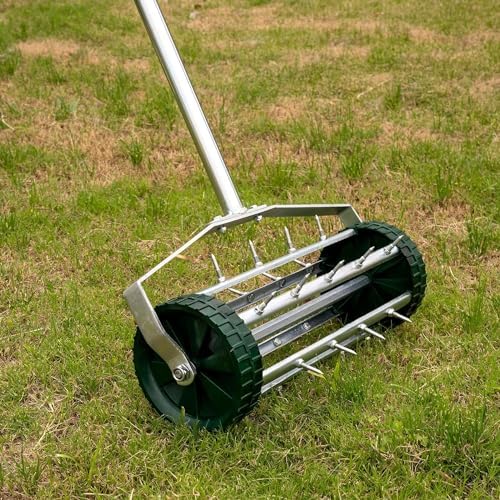 Aerator de gazon cu roți pentru utilizare intensivă, aerator de sol cu vârfuri rotative pentru grădină, unealtă de grădină cu mâner lung din oțel în 3 piese pentru întreținerea ierbii din grădină, aerator rotativ pentru grădină.  |  Aeratoare de gazon manuale Aeratoare de gazon manuale Aeratoare de gazon manuale